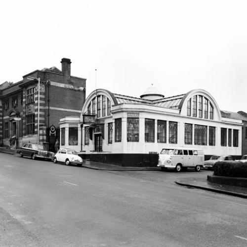 Ryder’s Floral Hall & offices, corner of Holywell Hill & Albert Street,1964