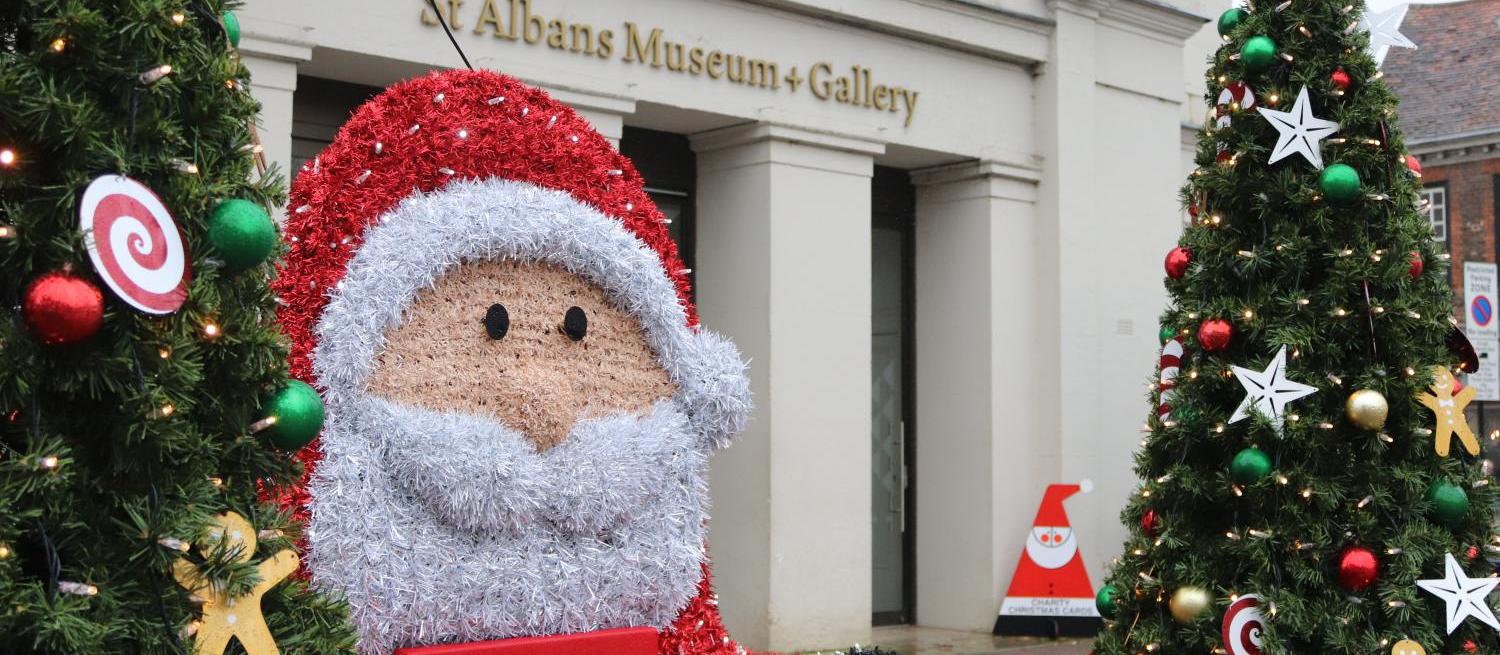 Santa in front of St Albans Museum + Gallery