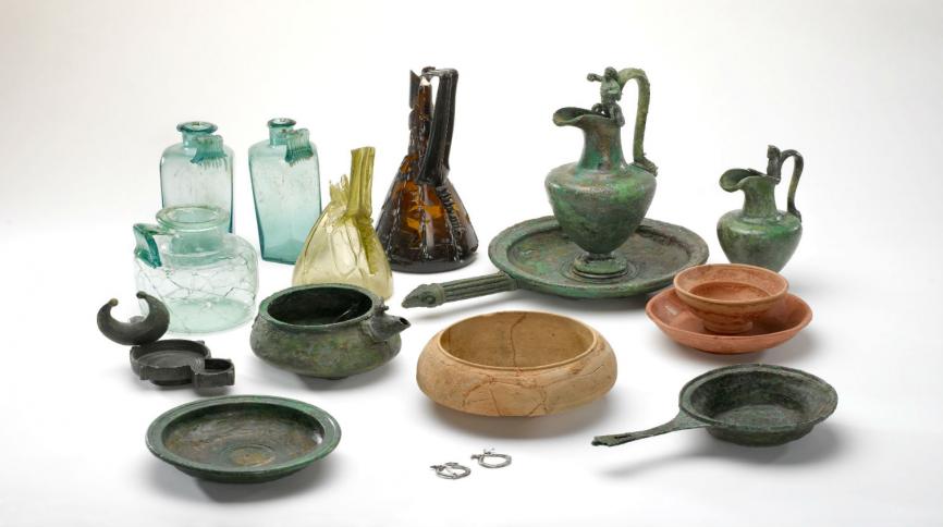 collection of roman domestic objects