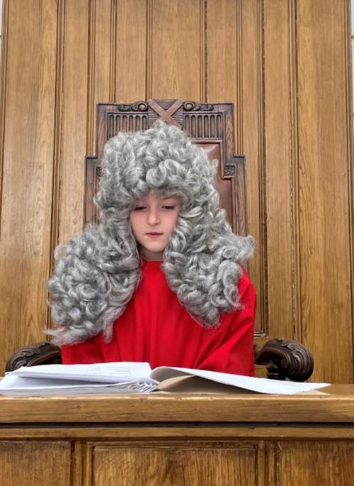 child dressed as magistrate 